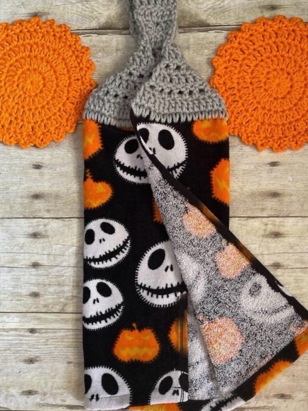 7 Piece Bundle Halloween Kitchen & More Black & Orange - Picture 13 of 15